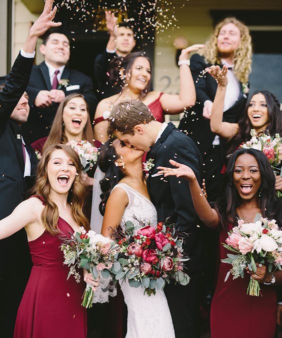 Gelinin Nedimesi ve Damadın Sağdıcı: Düğündeki Önemi ve Görevleri